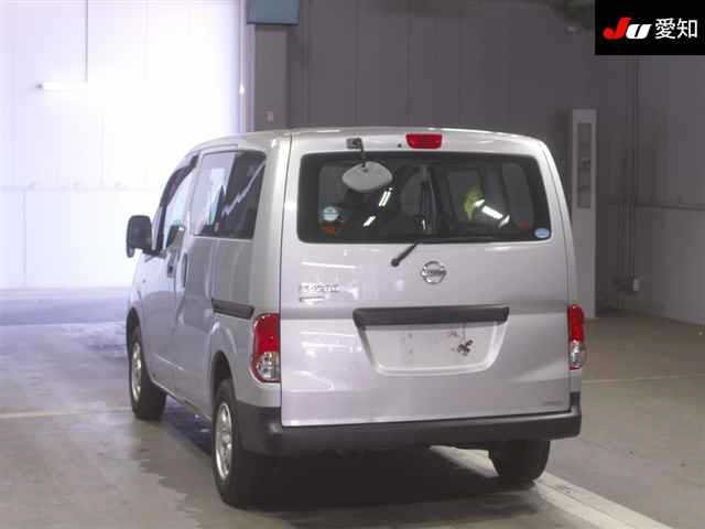 NISSAN NV200 2018