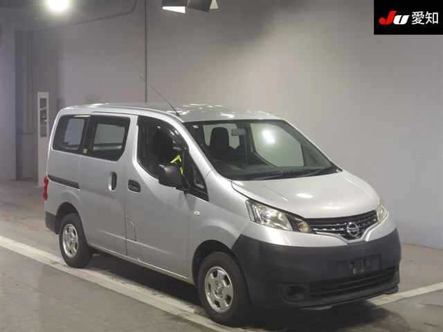 NISSAN NV200 2018