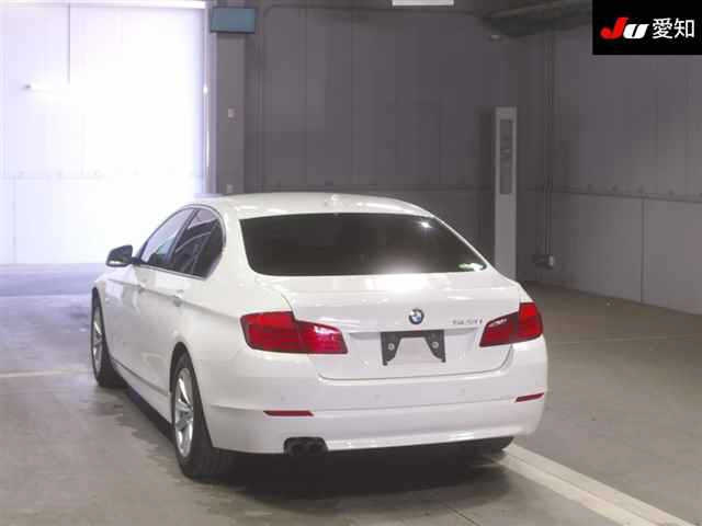 BMW 5 SERIES 2013
