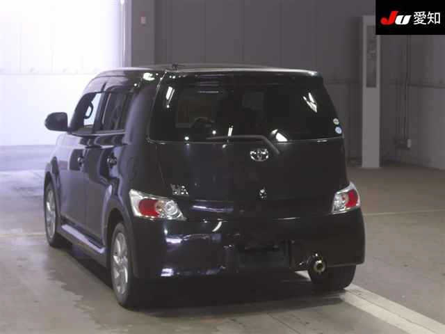 TOYOTA BB 2010