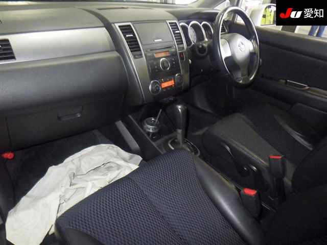 NISSAN TIIDA 2008