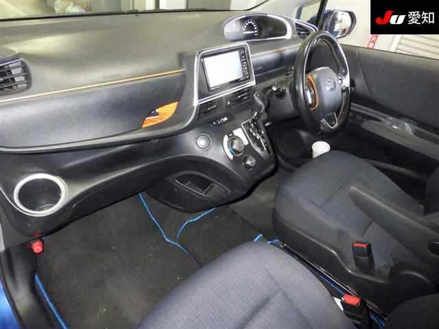 TOYOTA SIENTA 2016