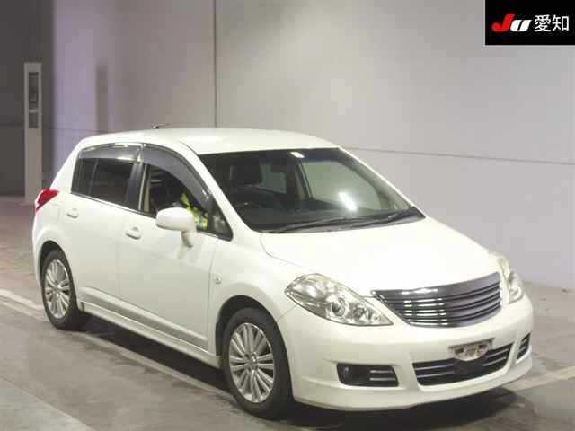 NISSAN TIIDA 2012