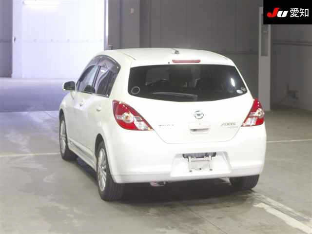 NISSAN TIIDA 2012