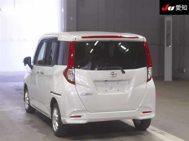 TOYOTA ROOMY 2023