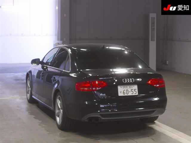 AUDI A4 2010