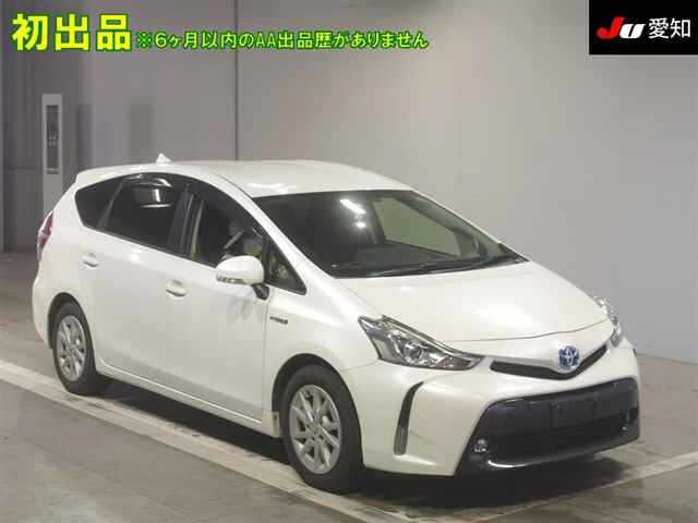 TOYOTA PRIUS ALPHA 2016