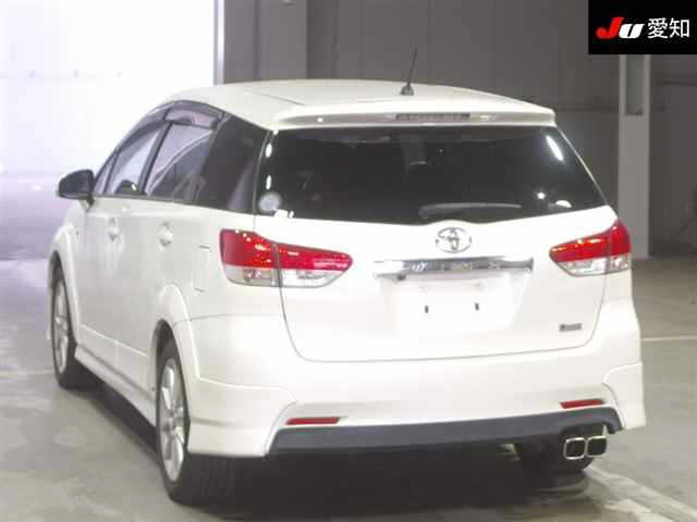 TOYOTA WISH 2009