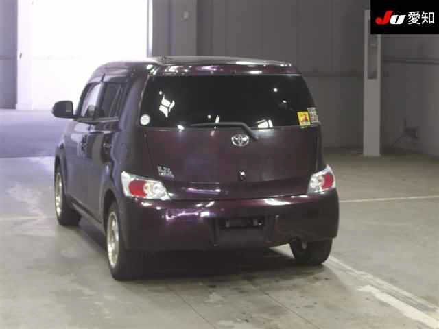 TOYOTA BB 2013