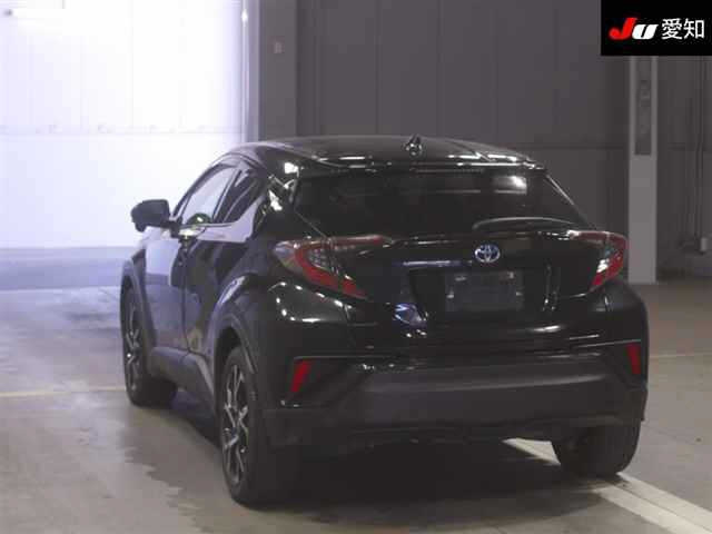 TOYOTA C-HR 2017