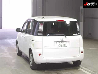 TOYOTA SIENTA 2012