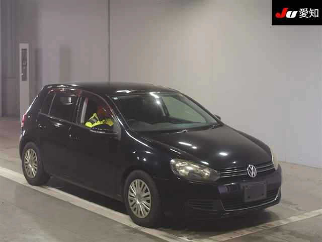 VOLKSWAGEN GOLF 2010