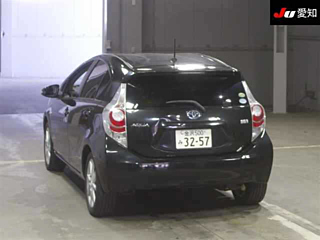 TOYOTA AQUA 2013