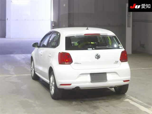 VOLKSWAGEN POLO 2014
