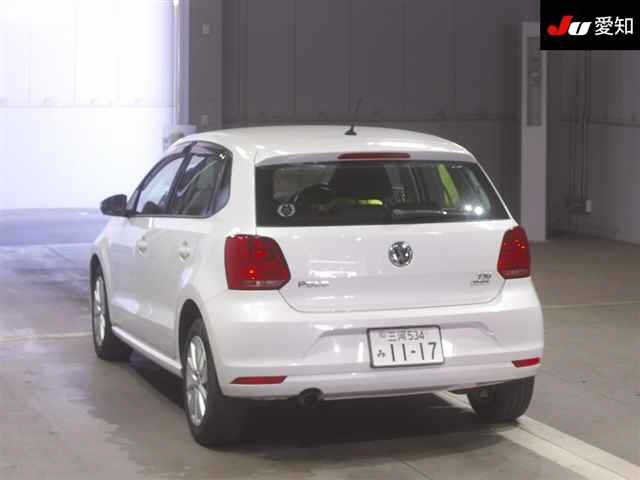 VOLKSWAGEN POLO 2014