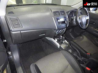 MITSUBISHI RVR 2013