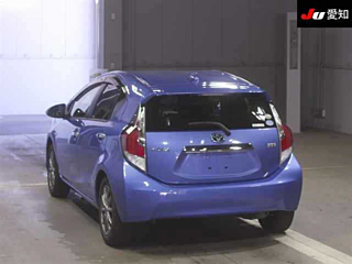 TOYOTA AQUA 2016