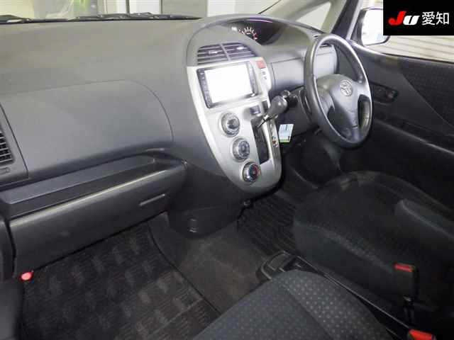 TOYOTA RACTIS 2009