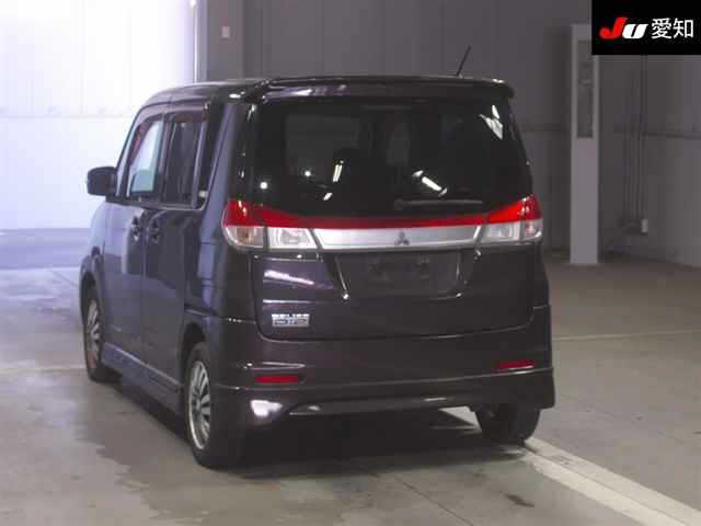 MITSUBISHI DELICA D2 2012