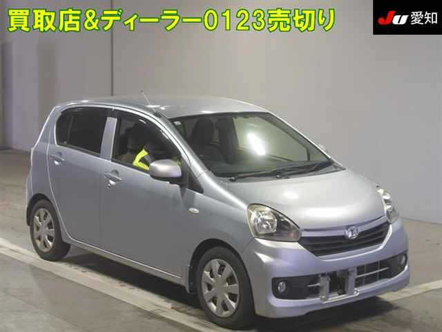 DAIHATSU MIRA E S 2013