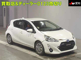 TOYOTA AQUA 2016