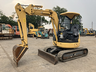 KOMATSU PC30UU-5 2014