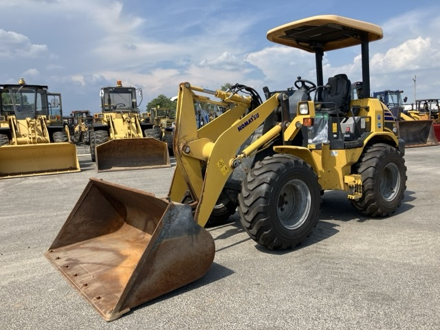 KOMATSU WA40-8N0 2021
