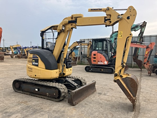 KOMATSU PC30UU-5 2014
