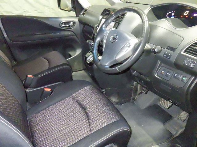 NISSAN SERENA 2015