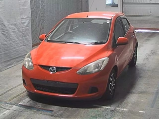 MAZDA DEMIO 2010