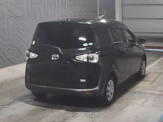 TOYOTA SIENTA 2018