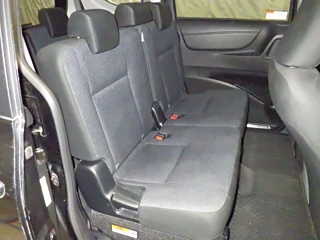 TOYOTA SIENTA 2018