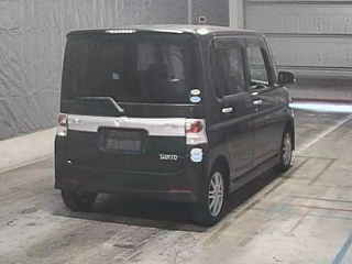 DAIHATSU TANTO 2010