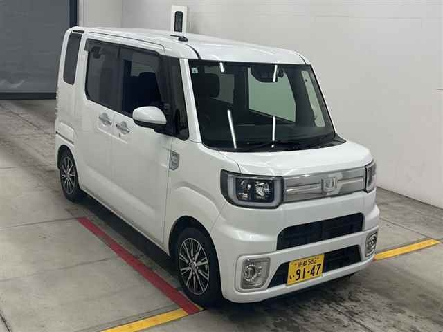 DAIHATSU WAKE 2021