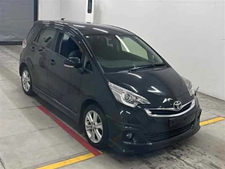TOYOTA RACTIS 2014