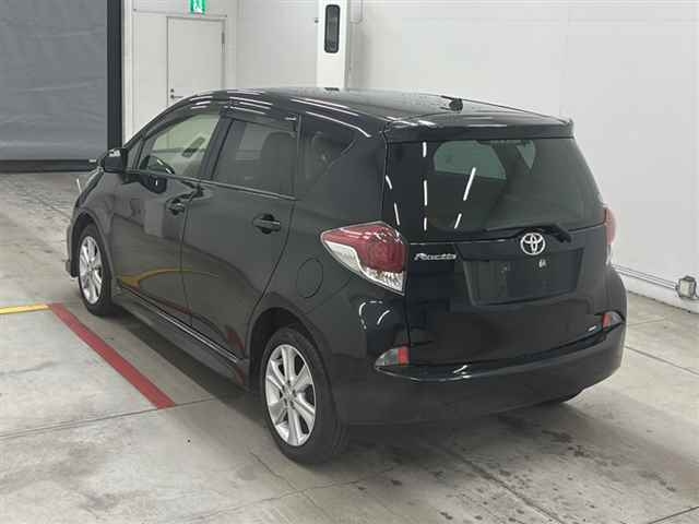 TOYOTA RACTIS 2014