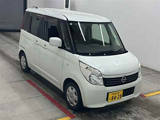 NISSAN ROOX 2012