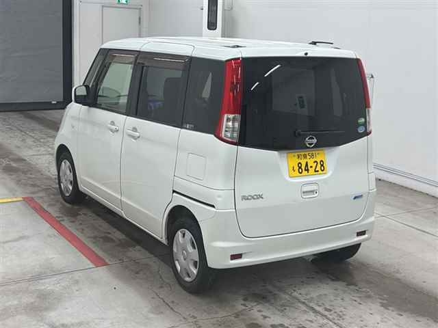 NISSAN ROOX 2012