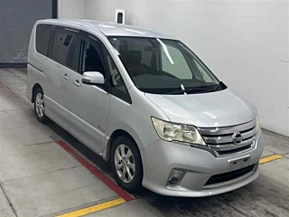 NISSAN SERENA 2013