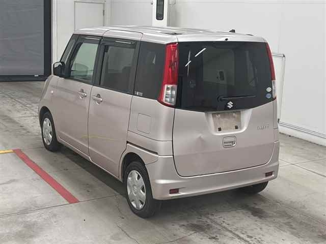 SUZUKI PALETTE 2010