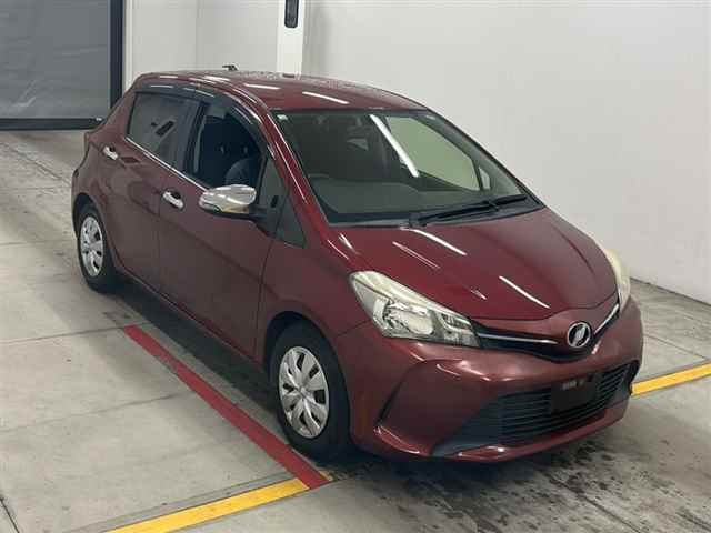 TOYOTA VITZ 2014