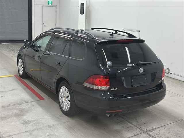 VOLKSWAGEN GOLF VARIANT 2010