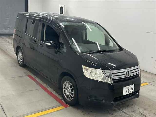 HONDA STEP WAGON 2011