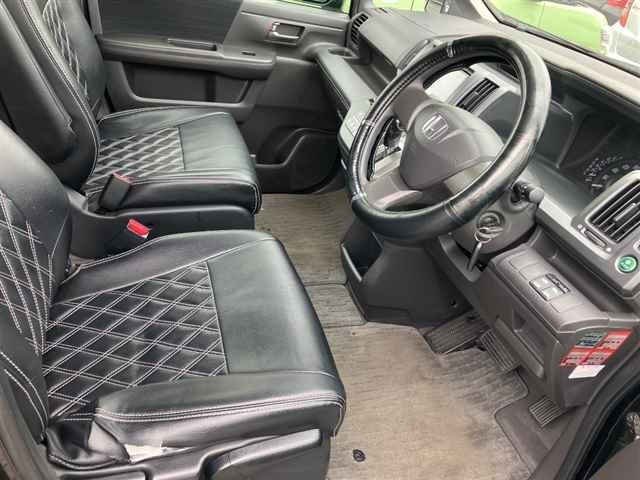 HONDA STEP WAGON 2011