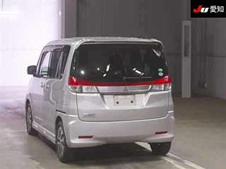 MITSUBISHI DELICA D2 2014