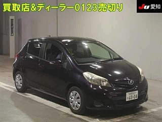 TOYOTA VITZ 2013