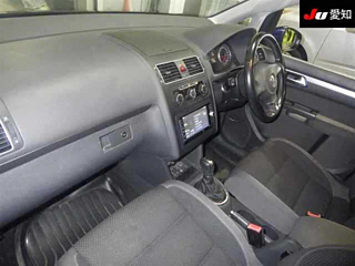 VOLKSWAGEN GOLF TOURAN 2013
