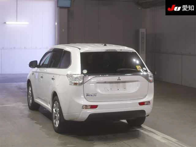 MITSUBISHI OUTLANDER PHEV 2013