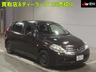 NISSAN TIIDA 2012
