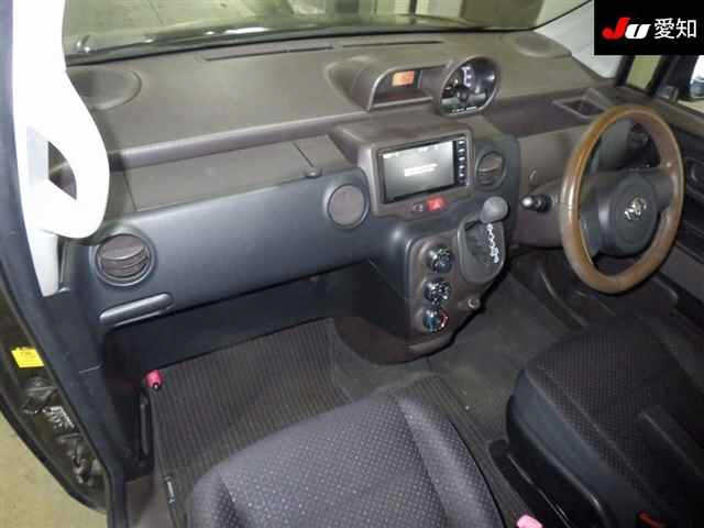 TOYOTA SPADE 2013